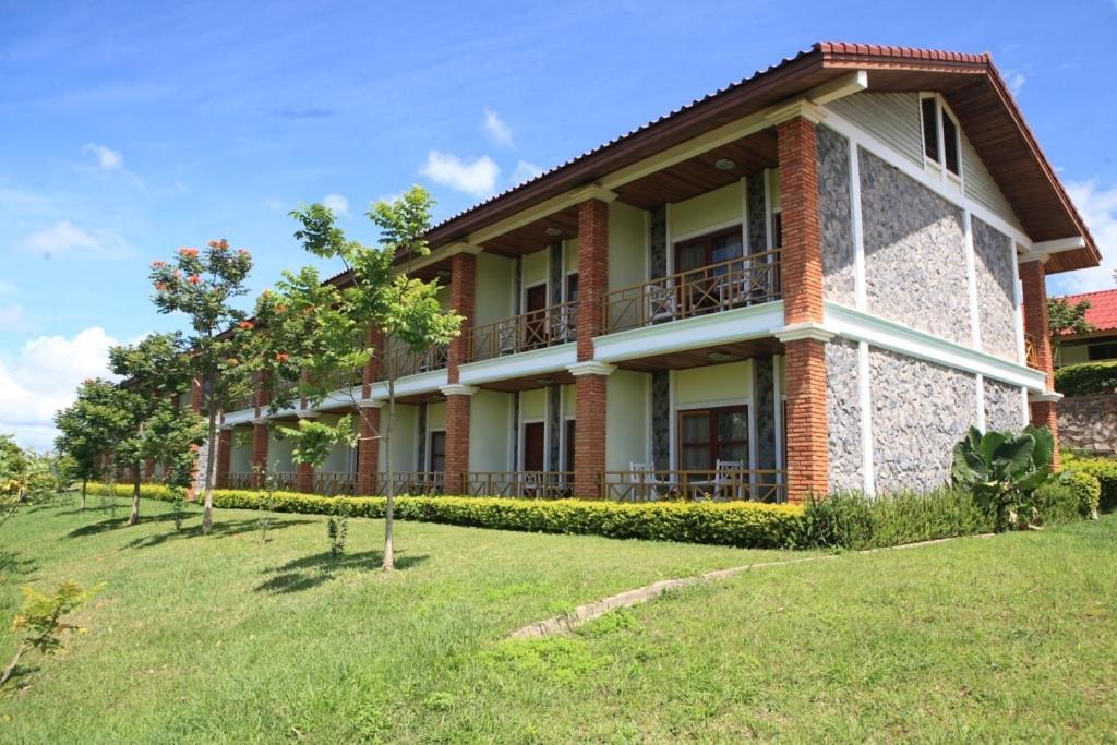 Vansana Plain Of Jars Hotel Muang Phônsavan Extérieur photo