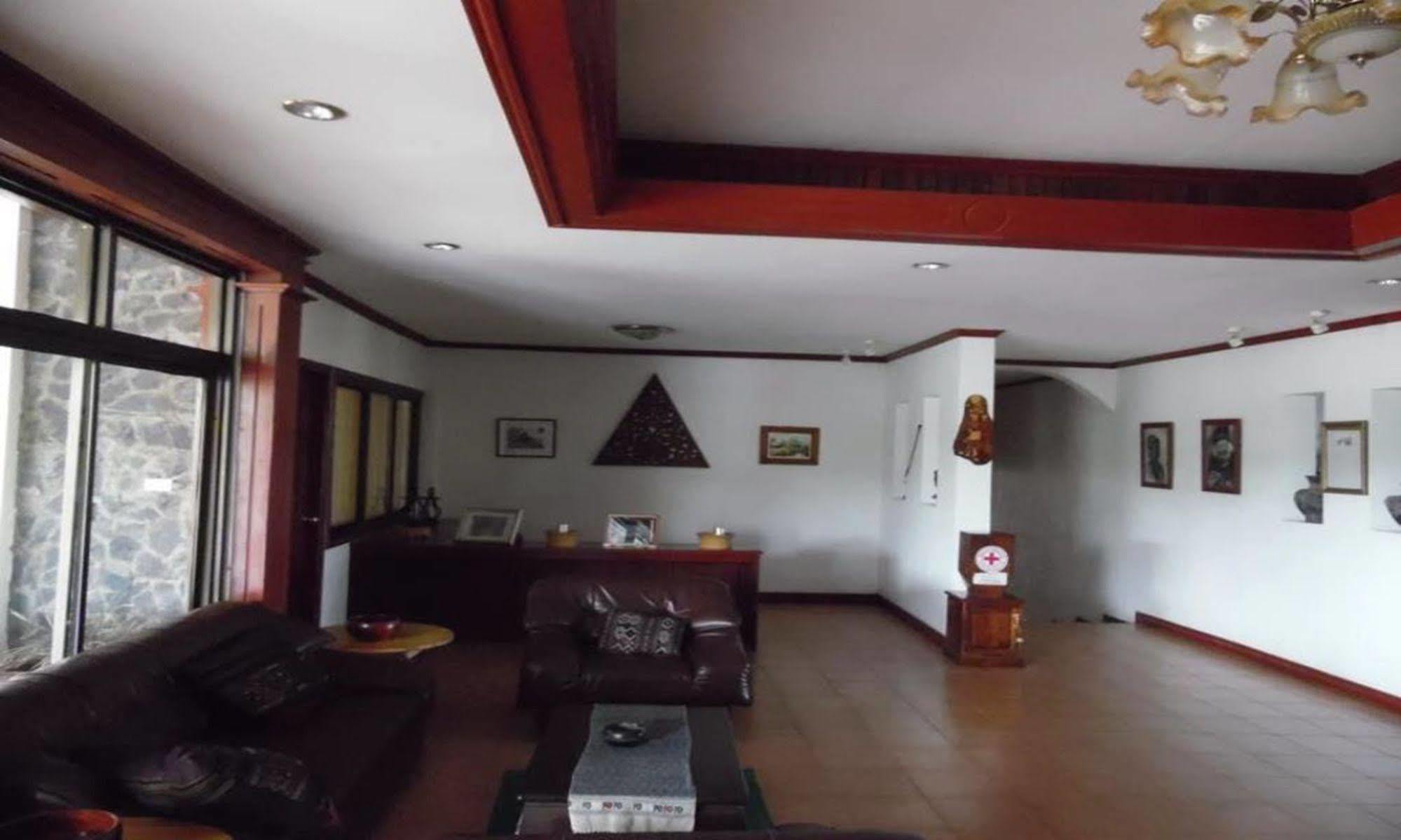 Vansana Plain Of Jars Hotel Muang Phônsavan Extérieur photo