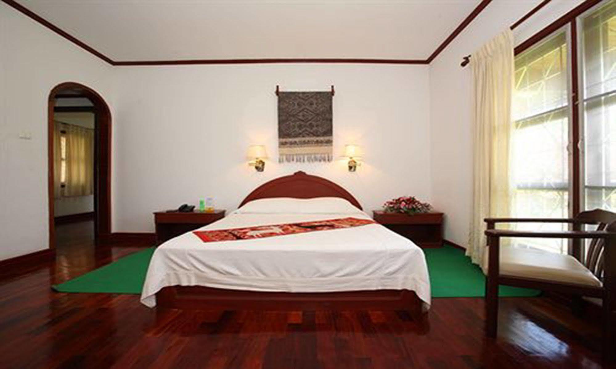 Vansana Plain Of Jars Hotel Muang Phônsavan Extérieur photo