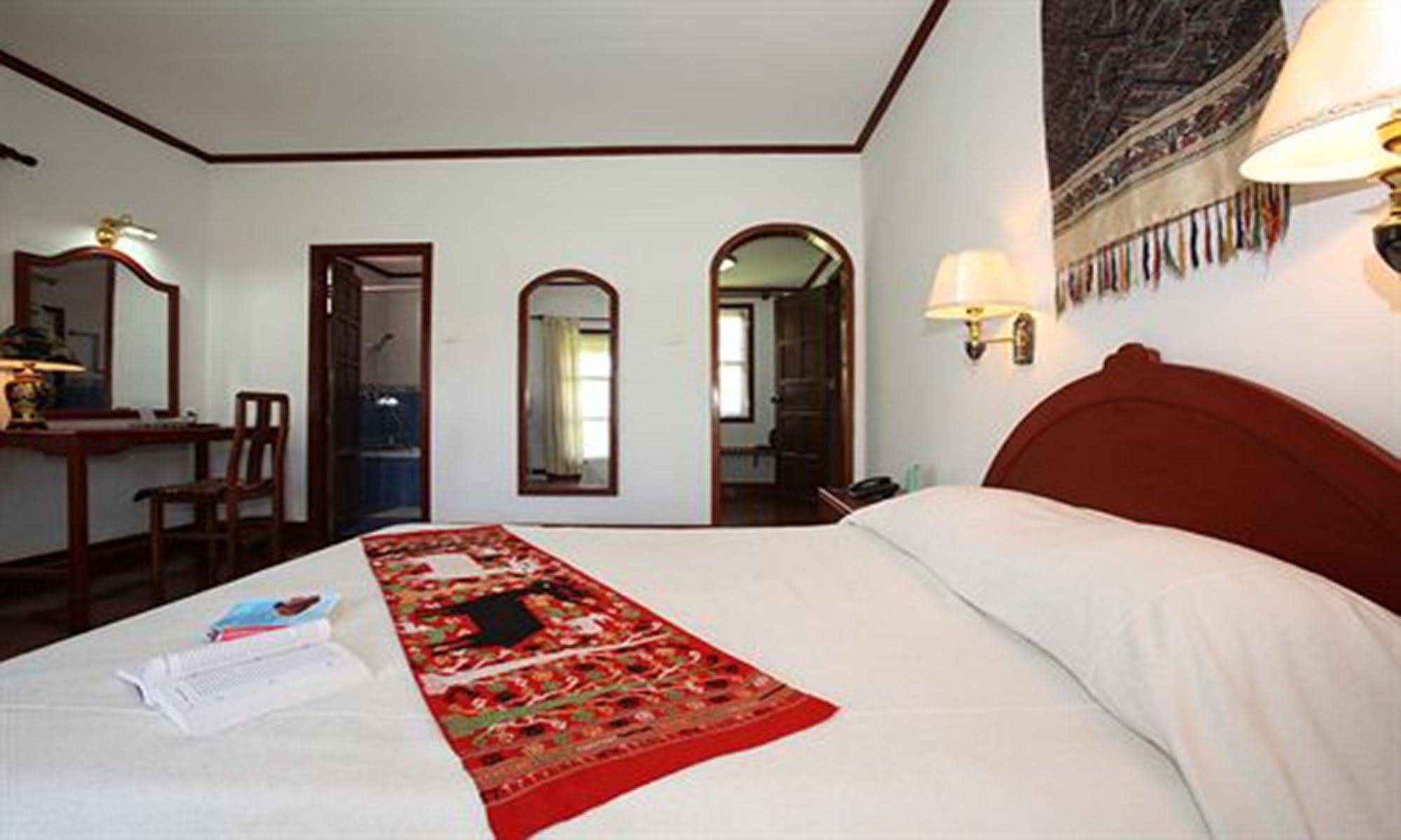 Vansana Plain Of Jars Hotel Muang Phônsavan Extérieur photo